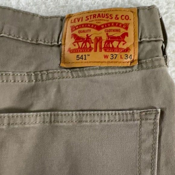 Levi's 541 Athletic Fit Jeans Men's 37x34 Khaki Tan‎ Beige Stretch Denim Pants - Picture 3 of 11